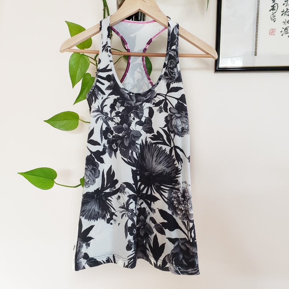 Lululemon Brisk Bloom Racerback Tank Top Size M